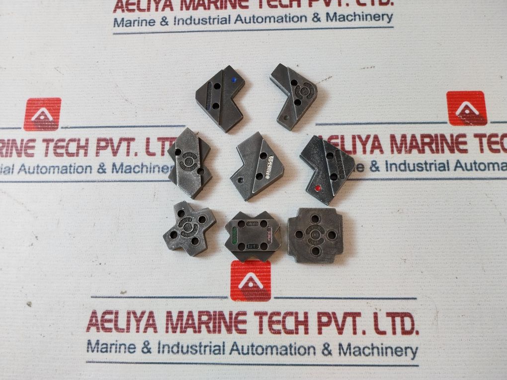 Thomas & Betts Tbm8S Compression Tool With Die Set