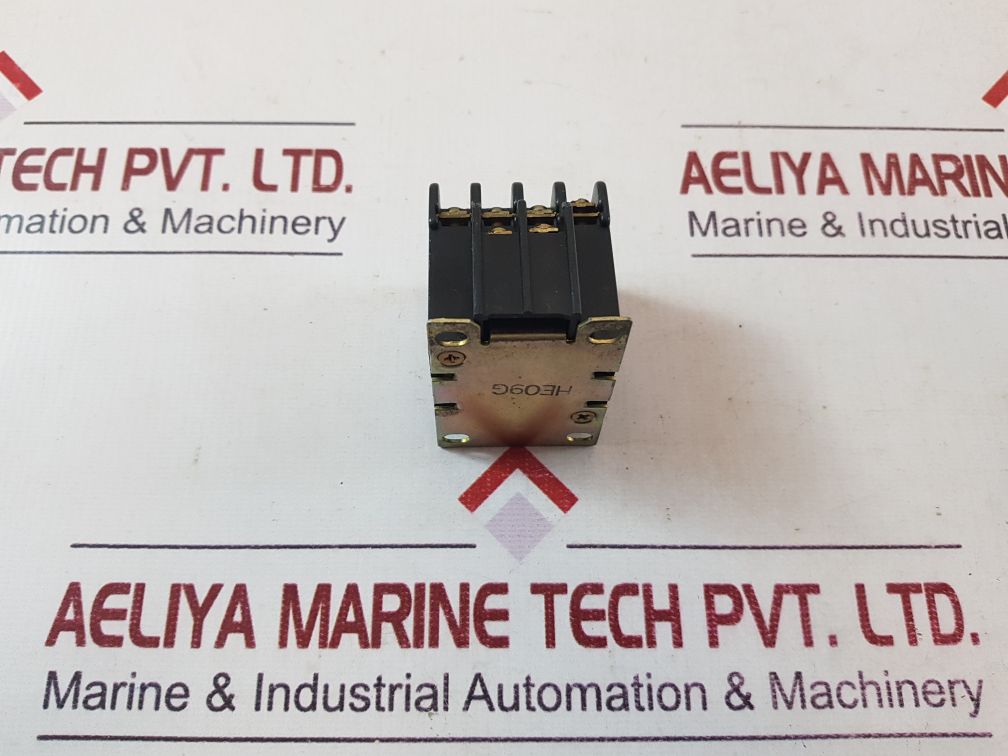 Toshiba E-10F Magnetic Contactor