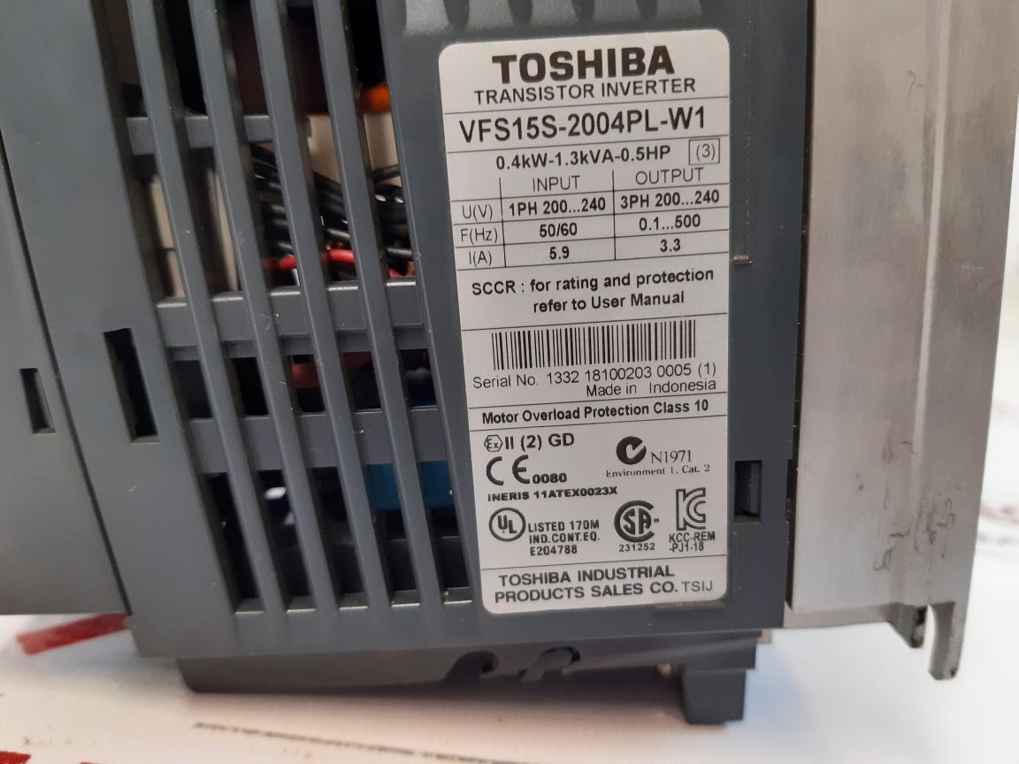 Toshiba Vf-s15 Transistor Inverter Vfs15S-2004Pl-w1,0.4Kw-1.3Kva-0.5Hp