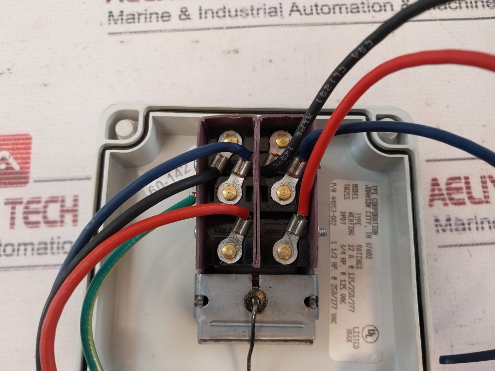 Tpi Corporation Tw255 Thermostat A/C Carrier