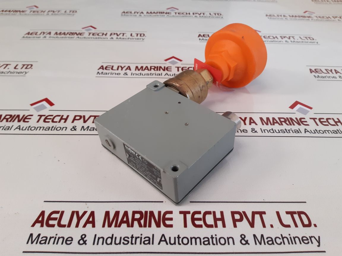 Trafag 900.2675.901 Pressure Switch 0.02…0.25 Mpa