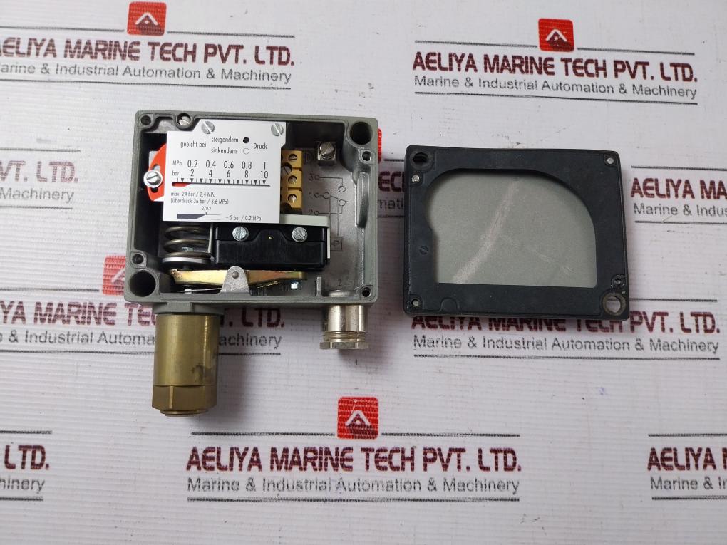 Trafag 904.2378.905 Pressure Switch 1-10 Bar Ip65 24Vdc