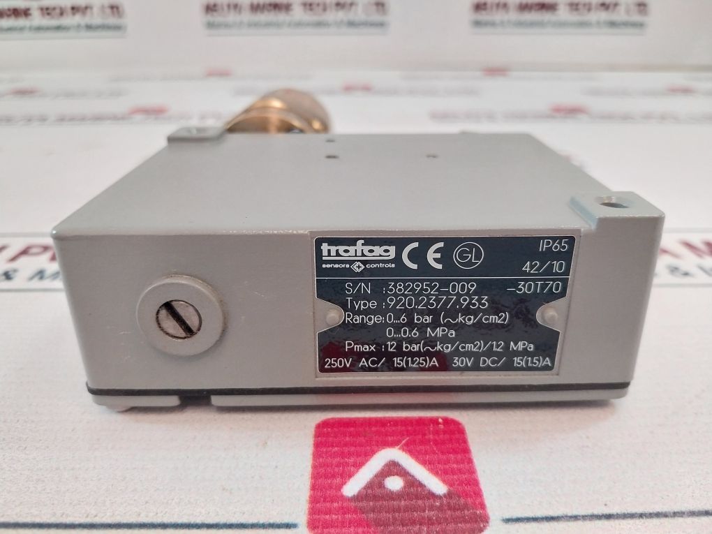 Trafag 920 2377 933 Differential Pressure Switch 0-6 Bar