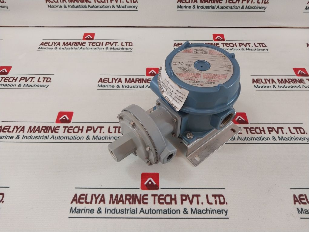 United Electric J120-452 Differential Pressure Switch