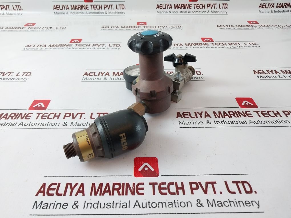 Unitor R700 Plus Pressure Regulator With Fr50 Flashback Arrester & Check Valve
