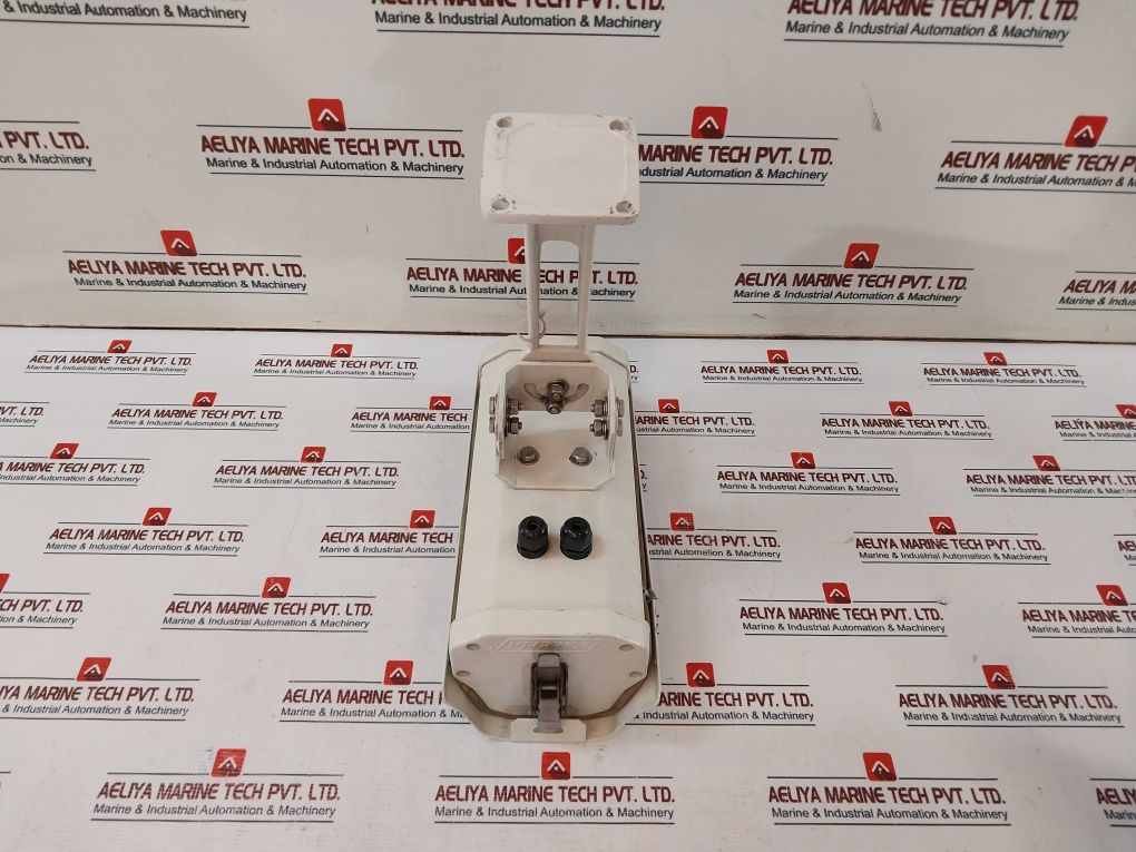 Vaccchi Cv-05 Wall Mount Camera