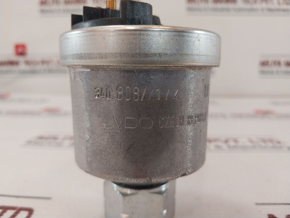 Vdo 340 808 001 004G Tachometer Sensor
