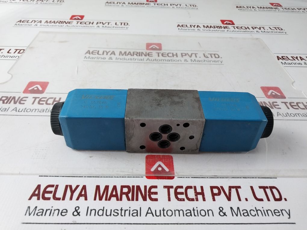 Vickers Dg4V 3S 2C M U H5 60 Solenoid Valve
