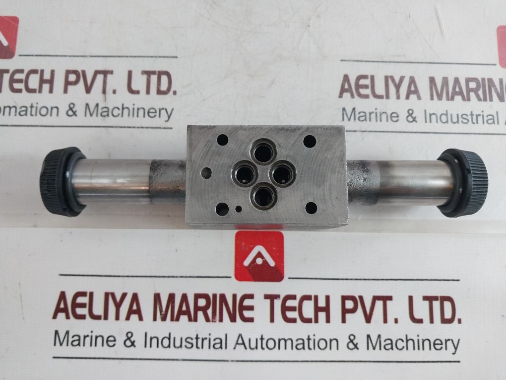Vickers Dg4V 3S 2C M U H5 60 Solenoid Operated Directional Valve