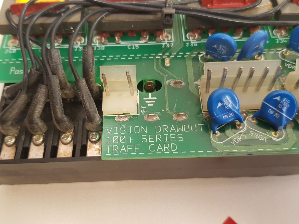 Vision Drawout 100+ Series Traff Card