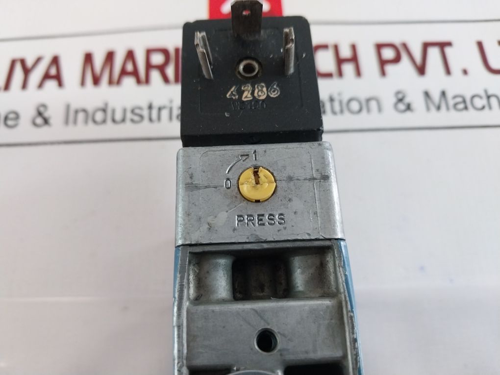 Wabco 5726275280 Solenoid Valve