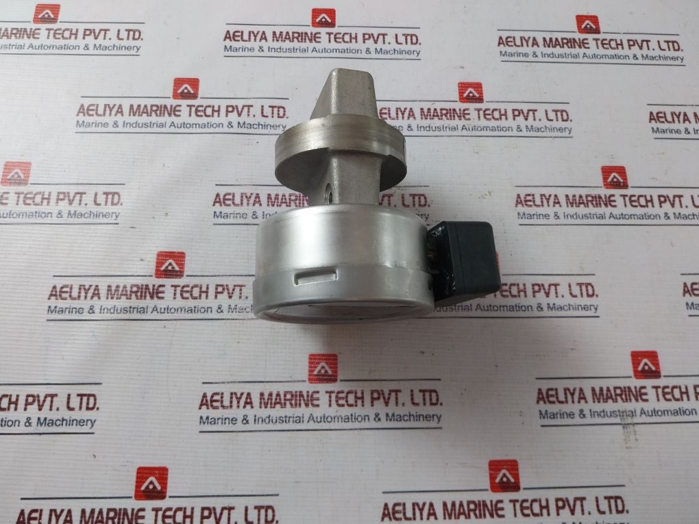 Wika 897.01.1998 Differential Pressure Transmitter 10-30 Vdc 0-100 Mbar