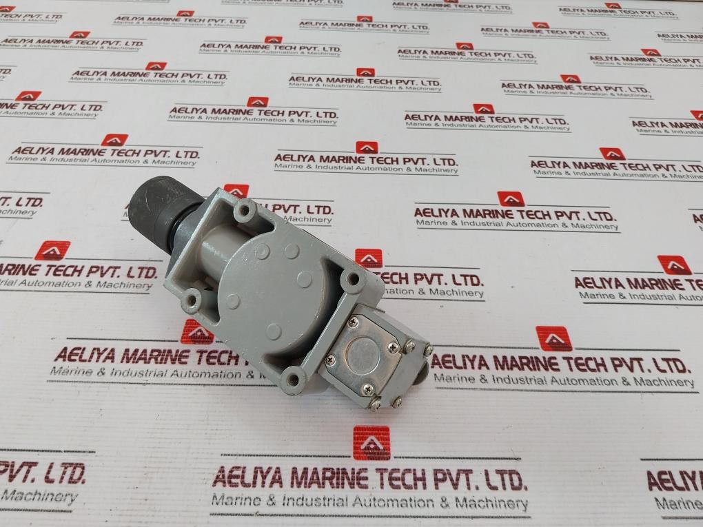 Yamatake 1Lx5003-r Explosion Proof Switch