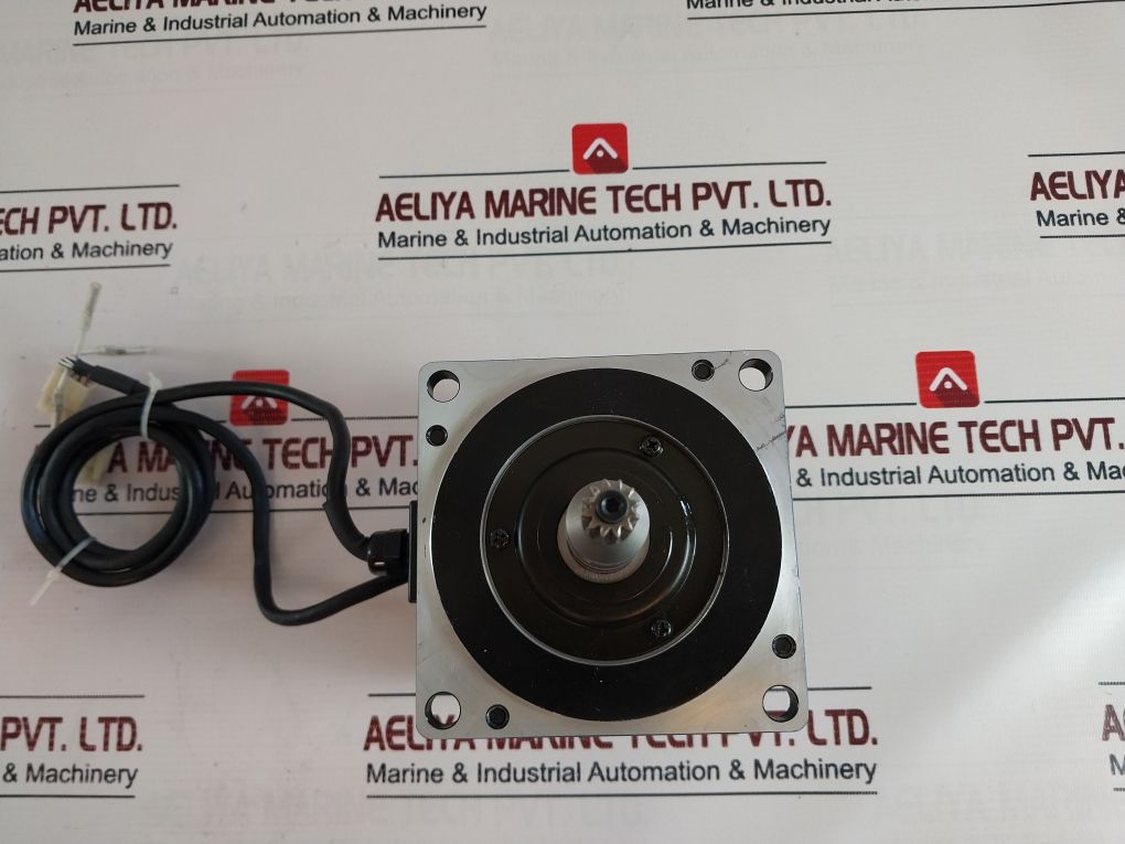 Yaskawa Electric Sgmp-08Awyr33 Ac Servo Motor 4.1A 200V