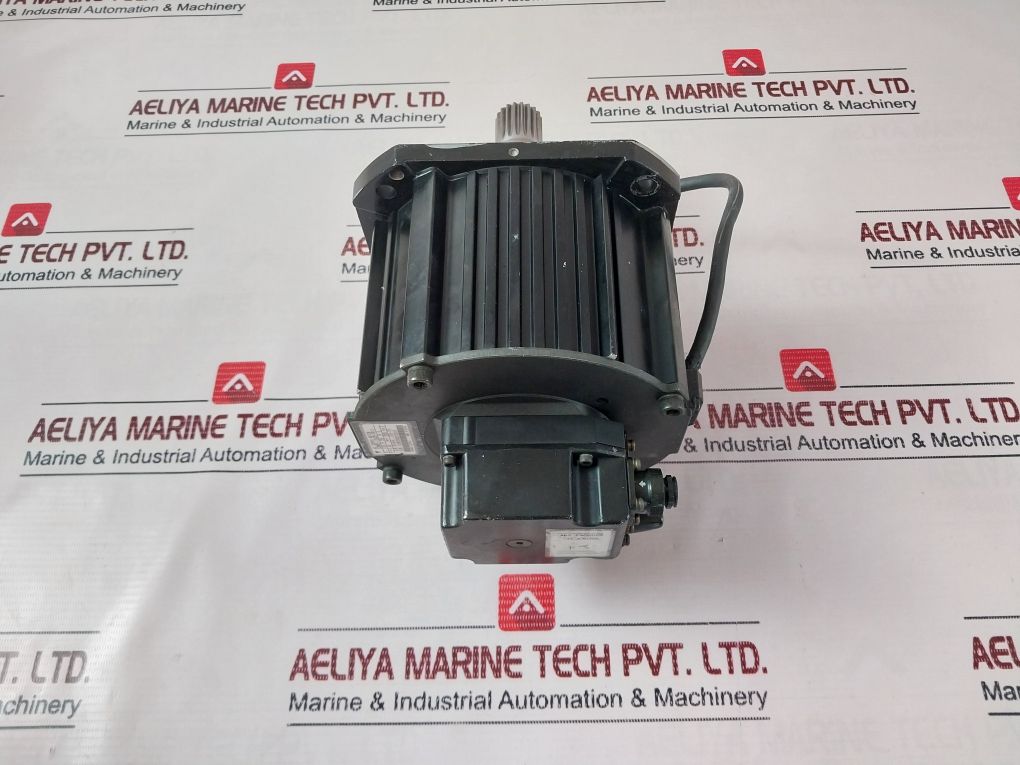 Yaskawa Electric Sgmrs-12A2B-yr11 Ac Servo Motor