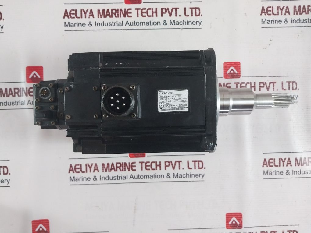 Yaskawa Electric Sgmrs-13A2A-yr11 Ac Servo Motor 1300 W 1500 R/Min (Not Working)