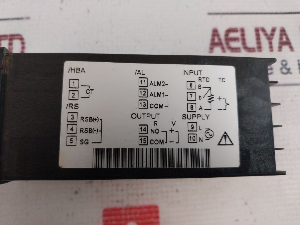 Yokogawa Ut130 Temperature Controller 100-240 Vac