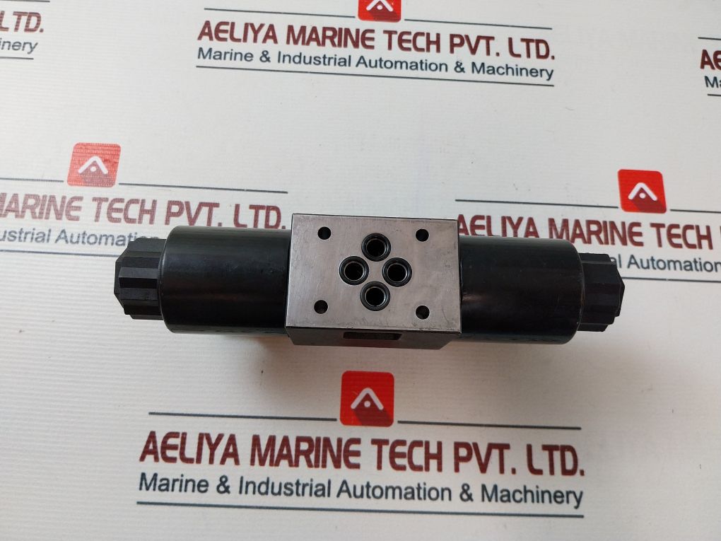Yuci-yuken Dsg-01-2D2-d24-n1-5G Directional Hydraulic Valve