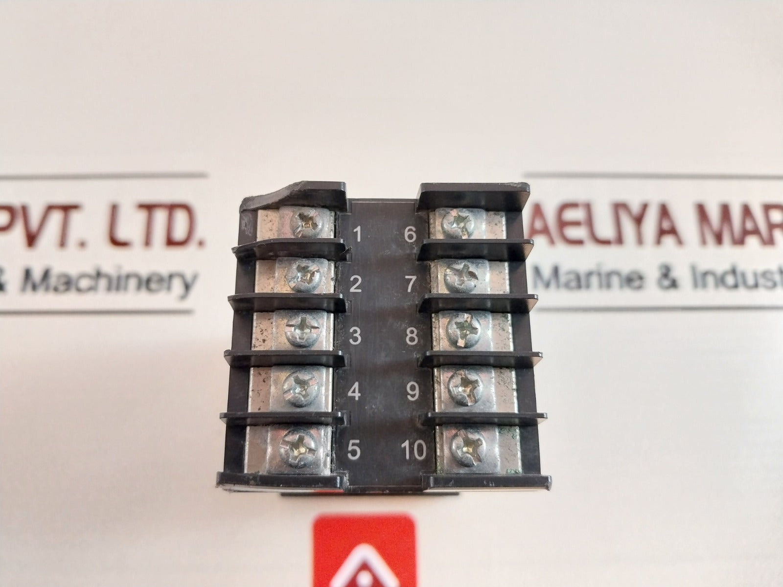 Yudian Ai-208 Temperature Controller 100-240 Vac