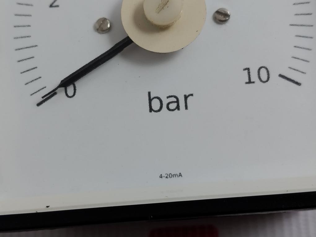 0-10 Bar Analog Panel Pressure Meter With New Condition