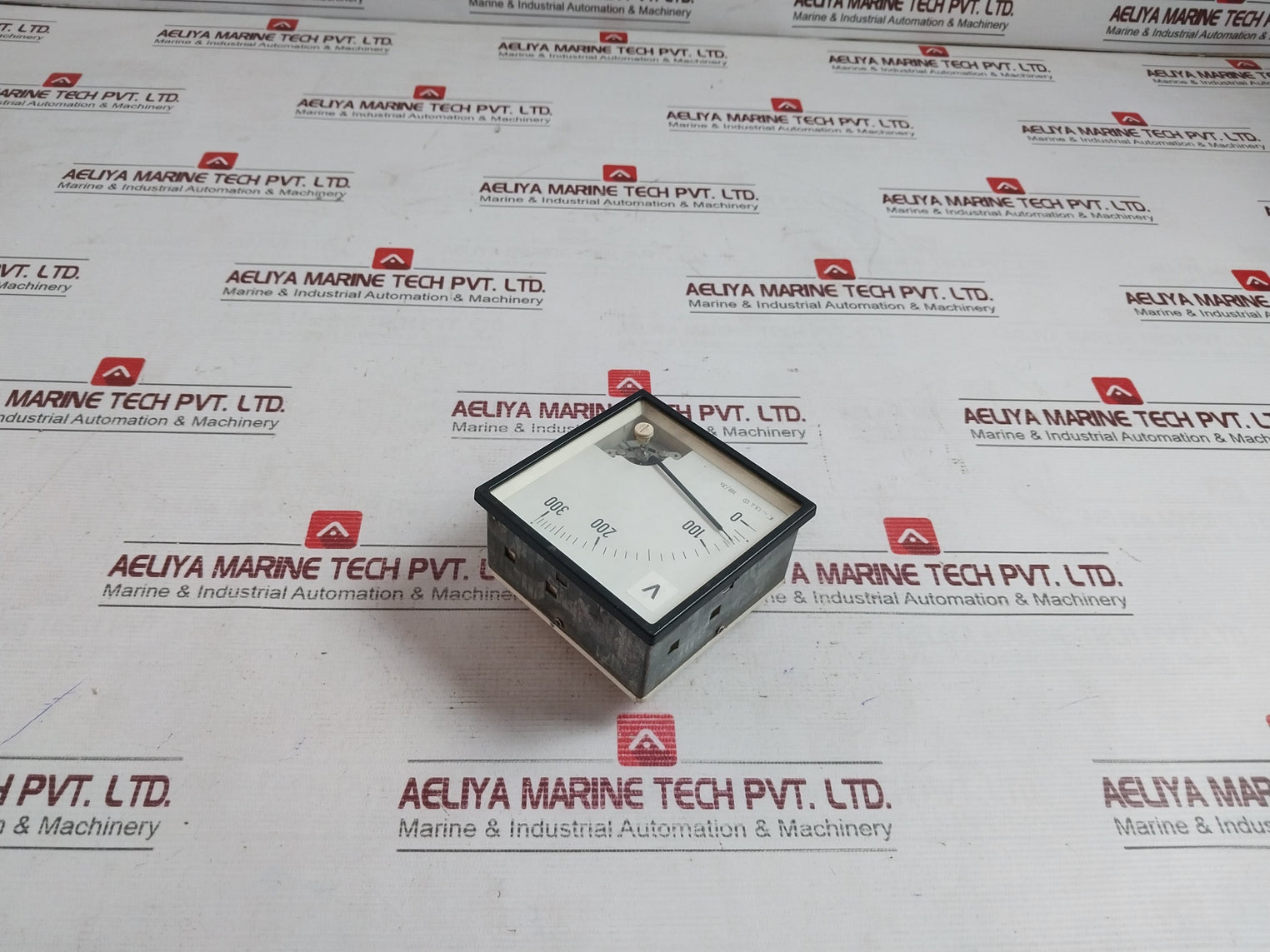 0-300V 300/5A Analog Voltmeter 5-55Hz