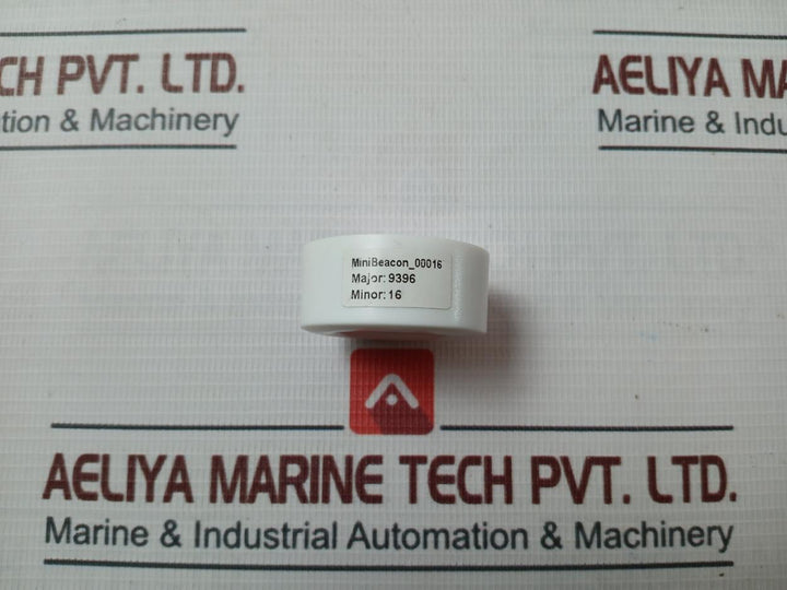 00016 Round Shape White Case Mini Beacon Unit