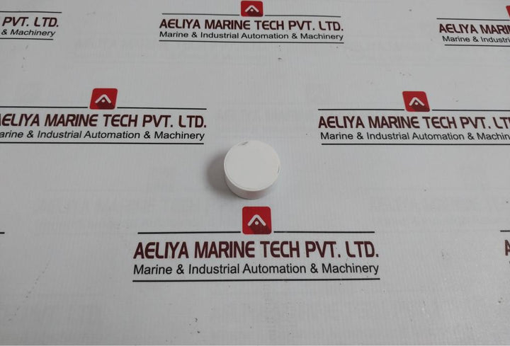 00155 Round Shape White Case Mini Beacon Unit