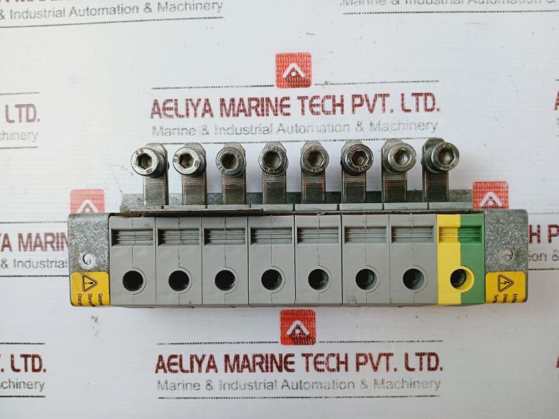 00431738 Multi-way Terminal Block