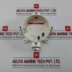 02103 Rt Detector Base Mounting Socket