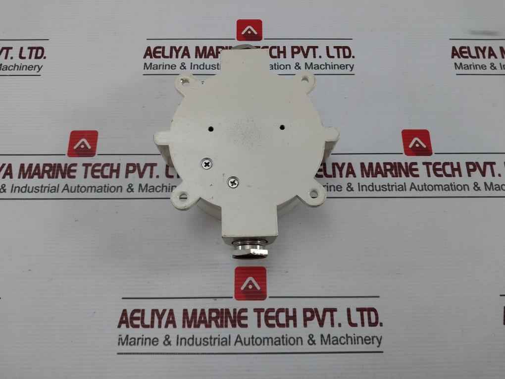 02103 Rt Detector Base Mounting Socket
