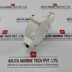 02103 Rt Detector Base Mounting Socket
