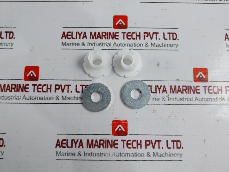 034505550 Rubber Sleeve with Hose Clip