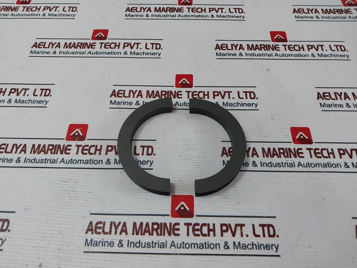 05049907/1 Carbon Ring Set