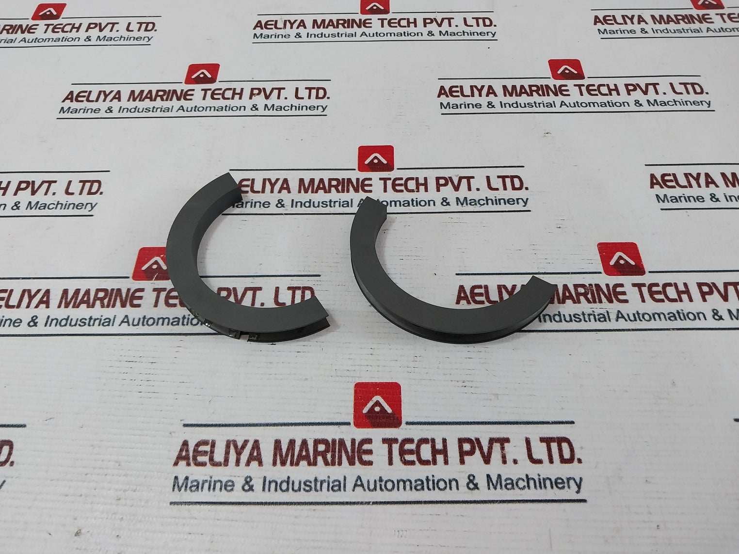 05049907/1 Carbon Ring Set