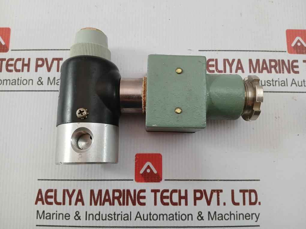 062E1-81 Round Type Air Solenoid Valve Ac110V 60Hz Koganei