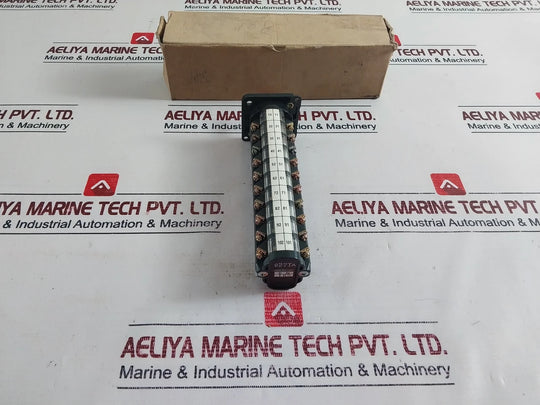 Seiko Electric En-10X Cam Switch 600V 15A Cont