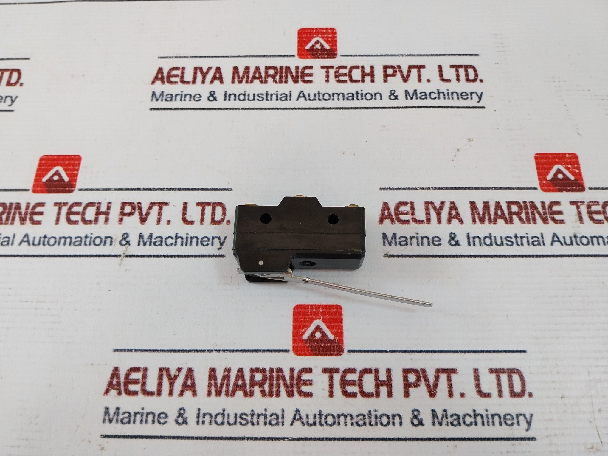 Honeywell Bzc-2Rw80-a2 Industrial Snap Action Switch, Hinge, Lever 15A/600Vac