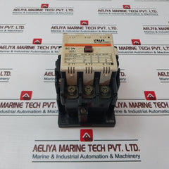 Fuji Electric SC-3N Magnetic Contactor 4NC2H0 100A