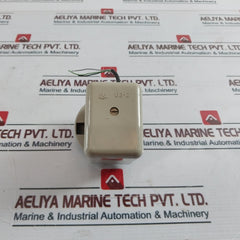 Iskra G3-2 industrial thermostat