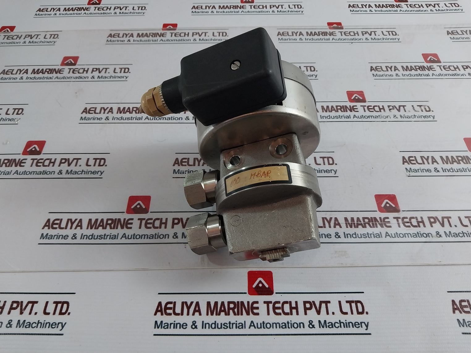 Wika 897.01.1998 Differential Pressure Transmitter 10...30 Vdc