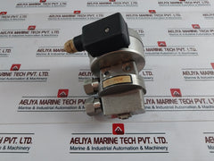Wika 897.01.1998 Differential Pressure Transmitter 10...30 Vdc