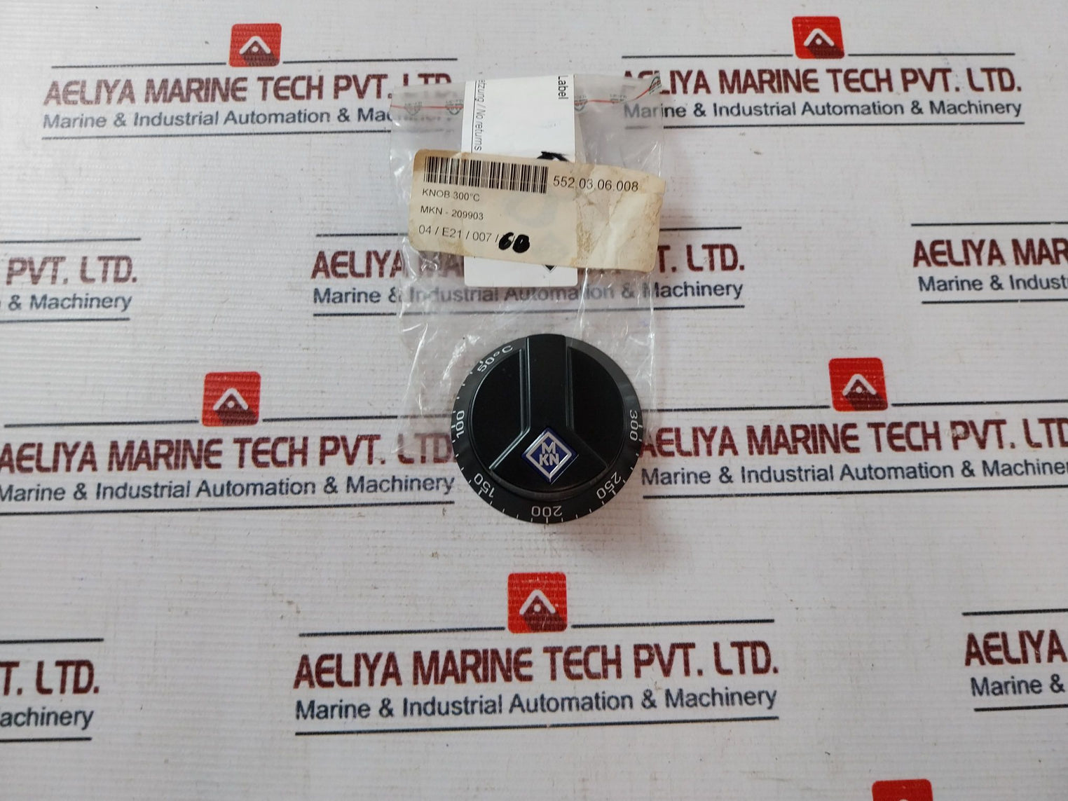 Mkn 209903 Black Handle Knob V-300?C