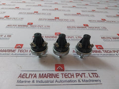 32304682-35 25G19 Pressure Switch