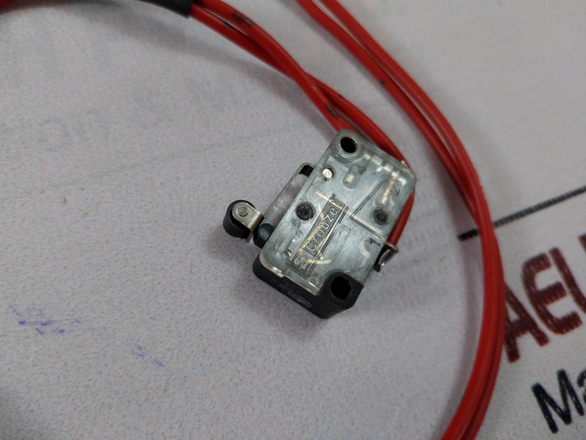 Crouzet 83160.7 Safety Switch 1/2Hp 125/250Vac