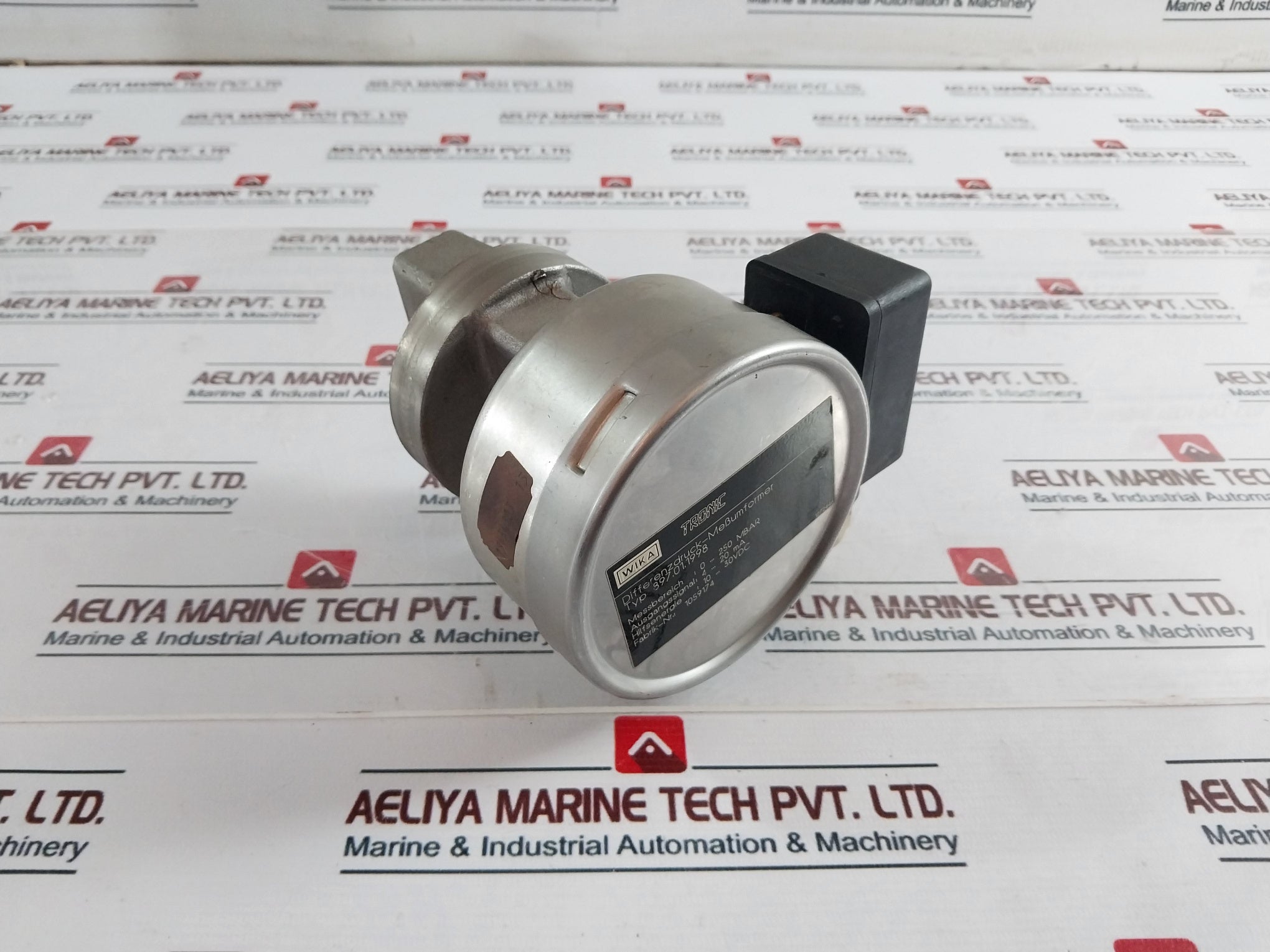 Wika 897.01.1998 Differential Pressure Transducer 10…30vdc