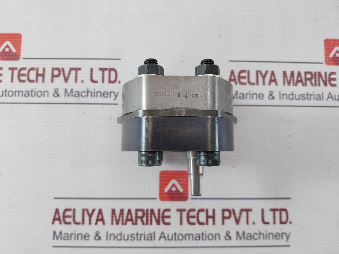 100144/12 8/85 Flow Gear Pump