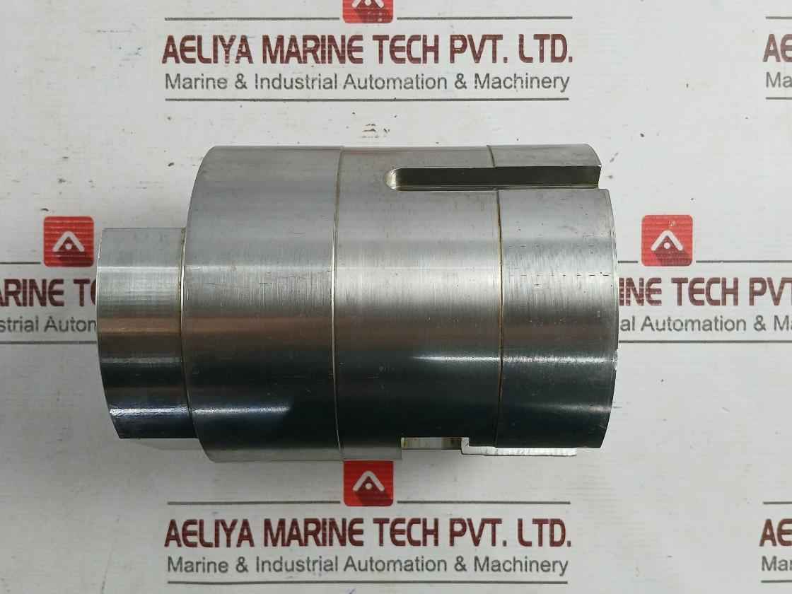 10090687 Metal Coupling Sleeve Industrial Shaft