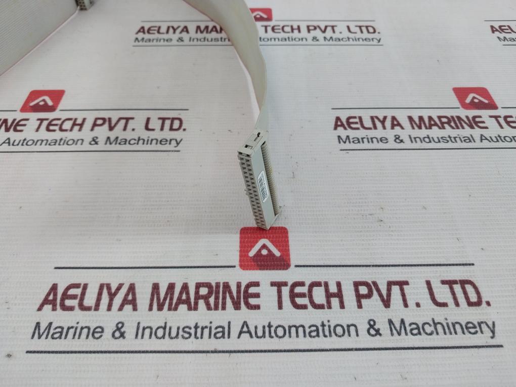 1097333-6104750952 Flat Ribbon Cable