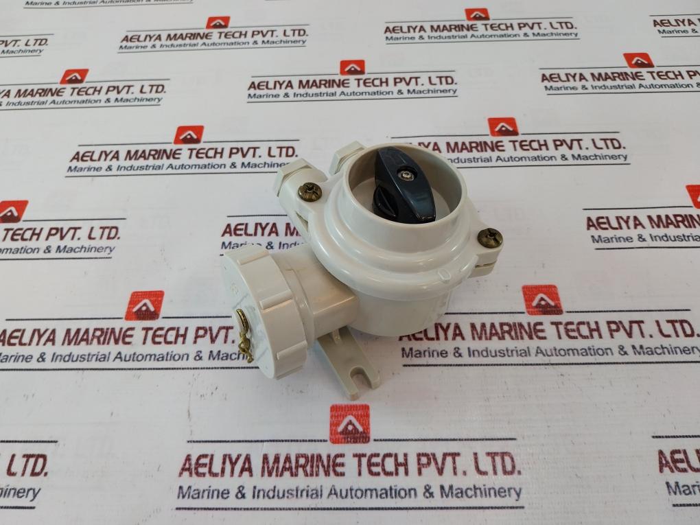 10A 250V Ip56 Socket With Rotary Switch