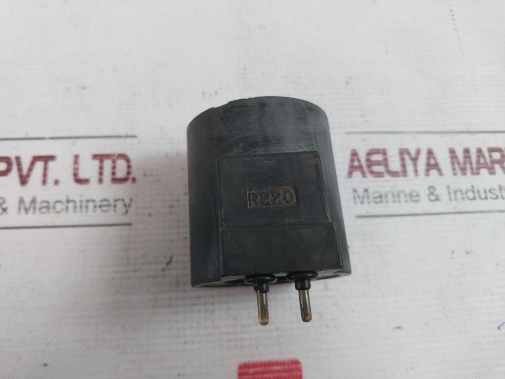 10 R220 Solenoid Valve Coil
